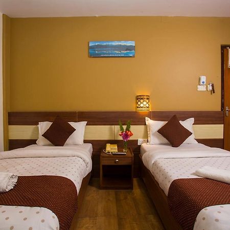 Hotel View Point Pokhara Buitenkant foto