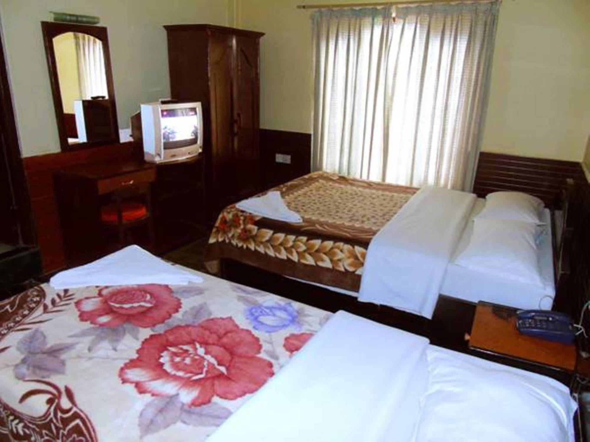 Hotel View Point Pokhara Buitenkant foto