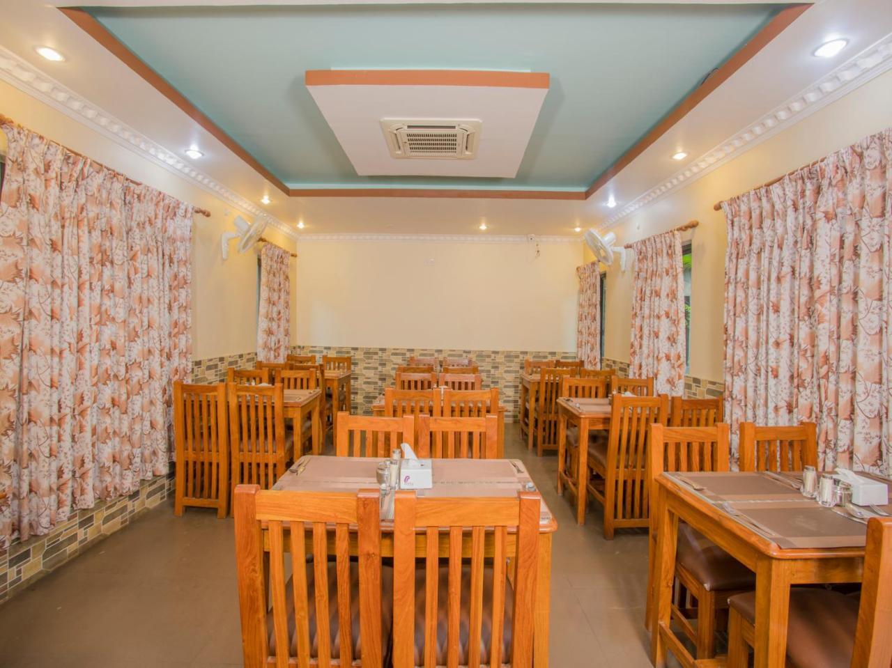 Hotel View Point Pokhara Buitenkant foto