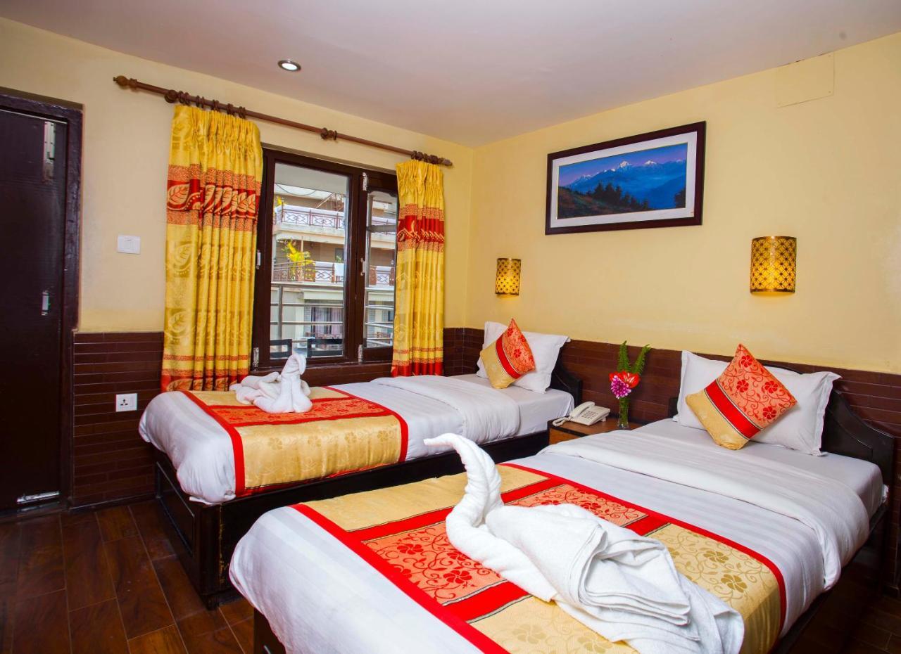 Hotel View Point Pokhara Buitenkant foto