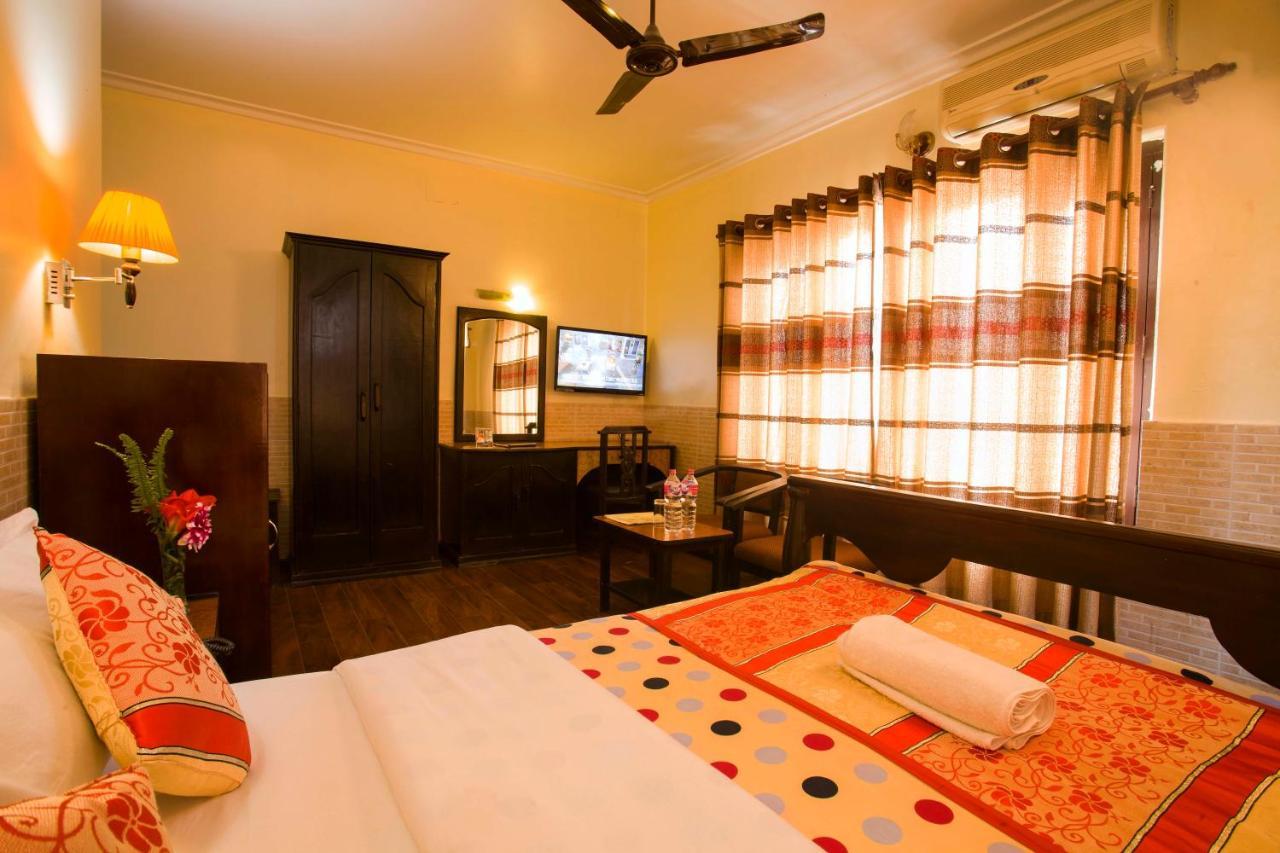 Hotel View Point Pokhara Buitenkant foto