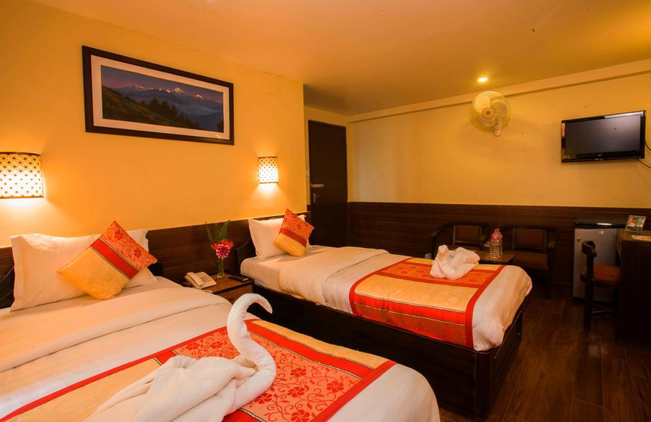 Hotel View Point Pokhara Buitenkant foto