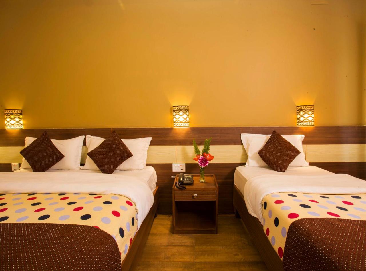 Hotel View Point Pokhara Buitenkant foto
