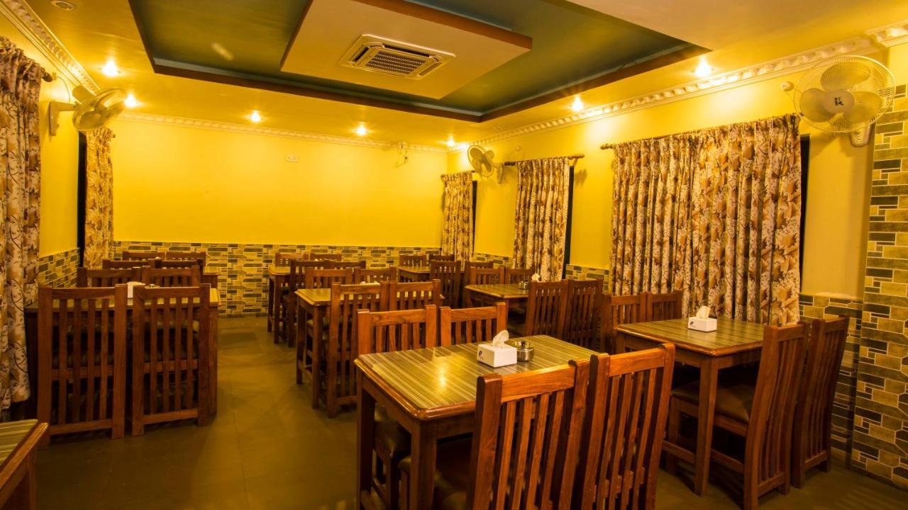Hotel View Point Pokhara Buitenkant foto