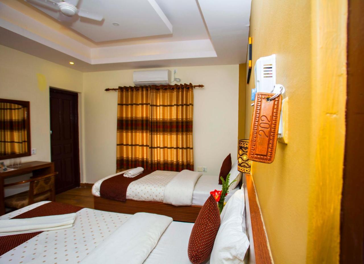 Hotel View Point Pokhara Buitenkant foto